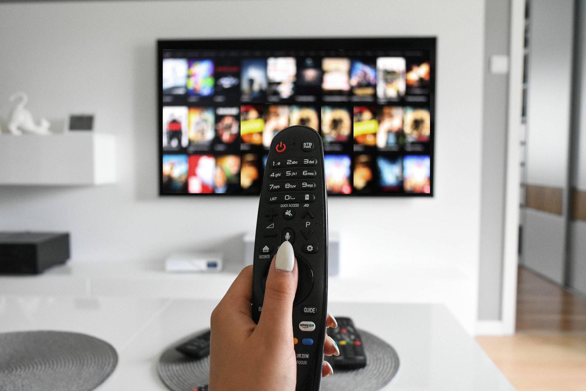 The Best Streaming Platforms for Watching Live TV: Your Ultimate Guide
